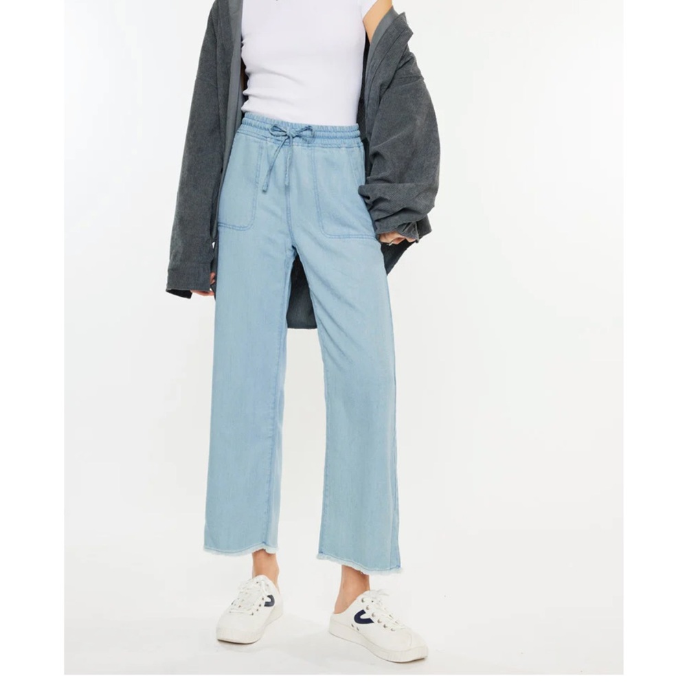Kancan Milly high rise crop wide leg raw hem jeans‎ NEW medium